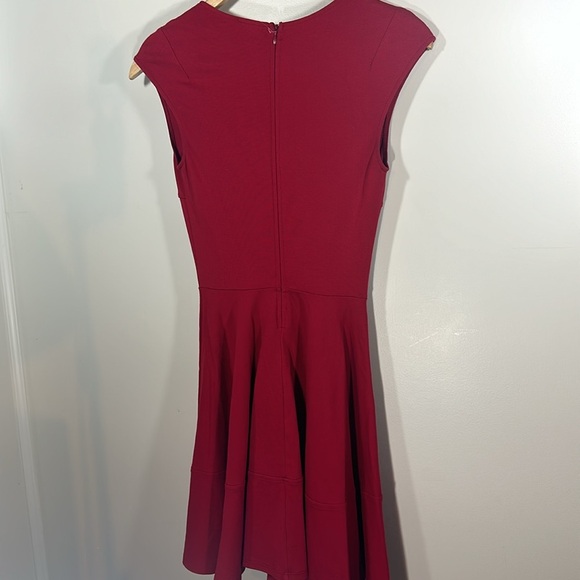 Eight Sixty Red Cap Sleeve Short Dress V-Neck XS Cocktail Flare - Picture 9 of 9